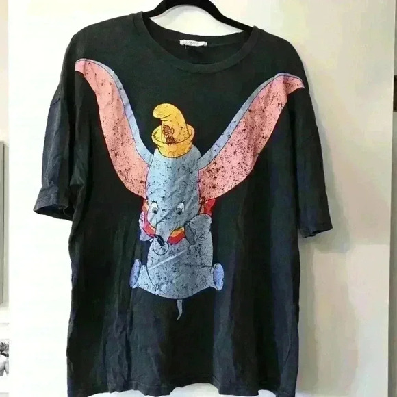 ZARA  Disney Dumbo Tshirt - Picture 1 of 4